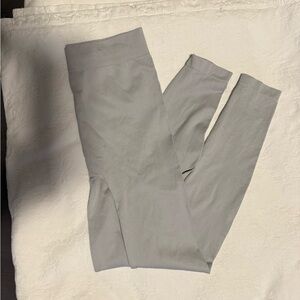 Zenana Outfitters Gray Leggings